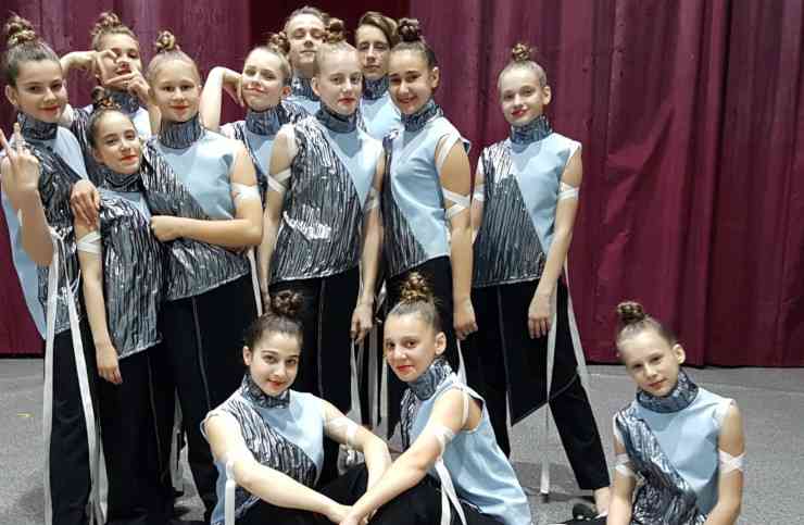 коллектив_Контрасты